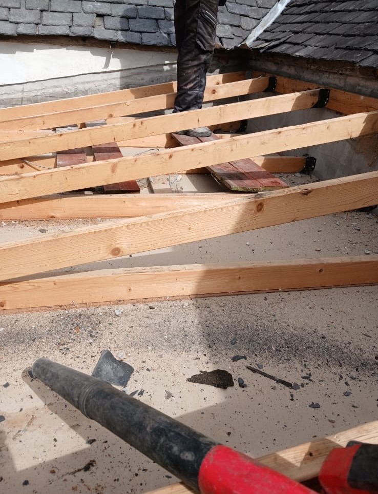 Flat roof after removing pervious rubber.